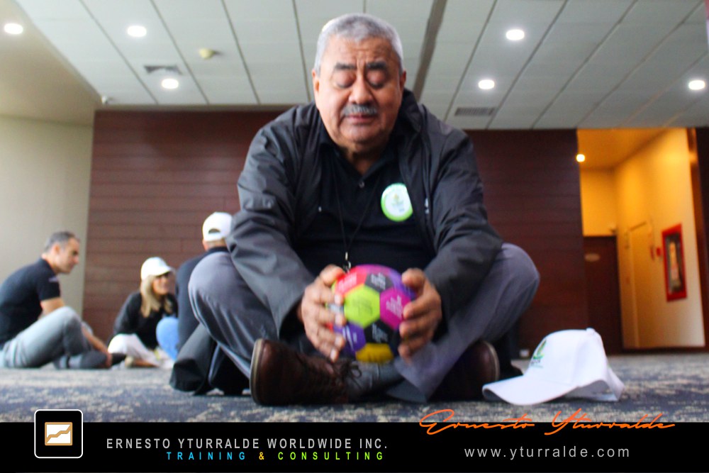 Team Building con liderazgo colaborativo y enfoque humano en acción